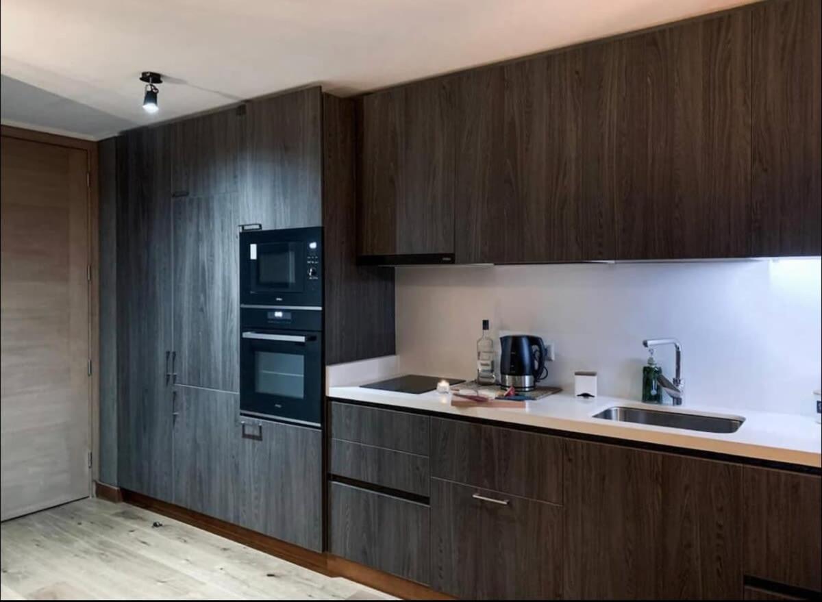 Hom I Precioso Y Acogedor Depto 1d1b Con Parking Y Piscina Temperada Apartamento Puerto Varas